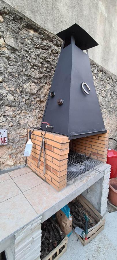 Chez Mamie Bessan Exterior foto